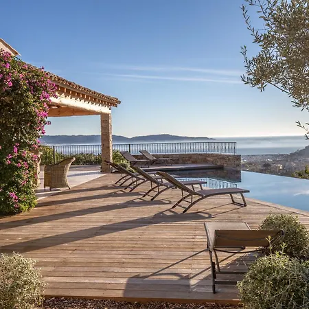 Villa Soleil d'Or, golfe de St Tropez, piscine chauffée à l'année